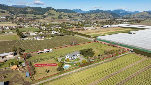 Endless Possibilities on 1.18 Hectares...