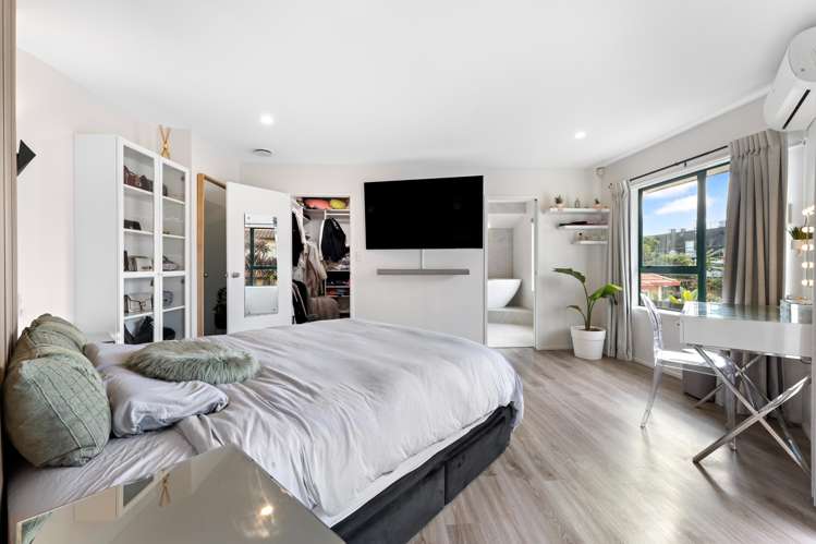 8 Vinograd Drive Te Atatu Peninsula_13