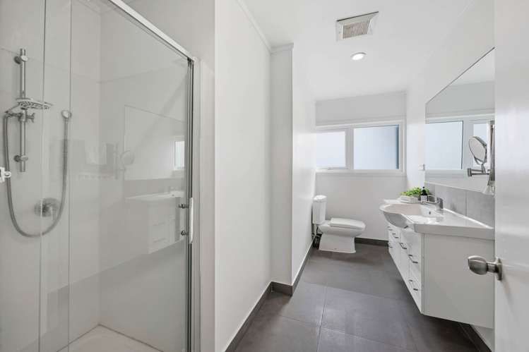 26 Pickwick Parade Mellons Bay_20