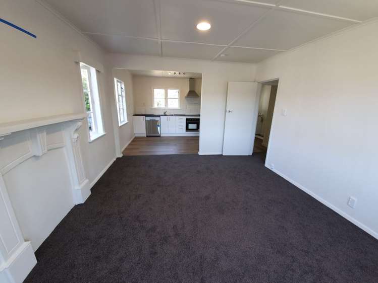 17 Karaka Street Otaki Beach_6
