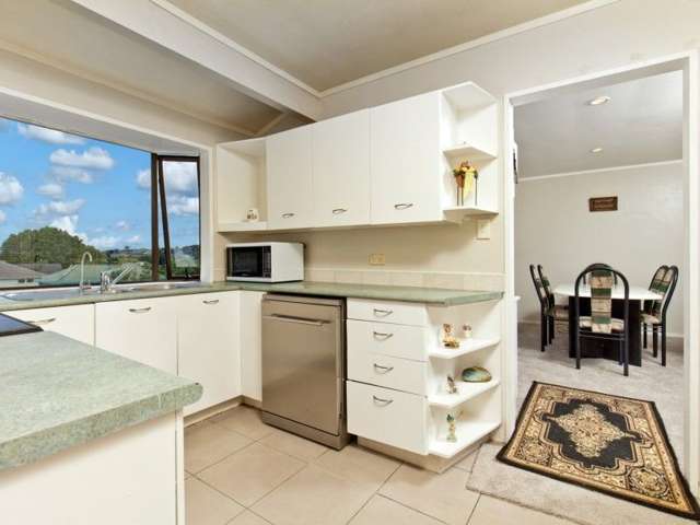 2/2 Brian Avenue Forrest Hill_4