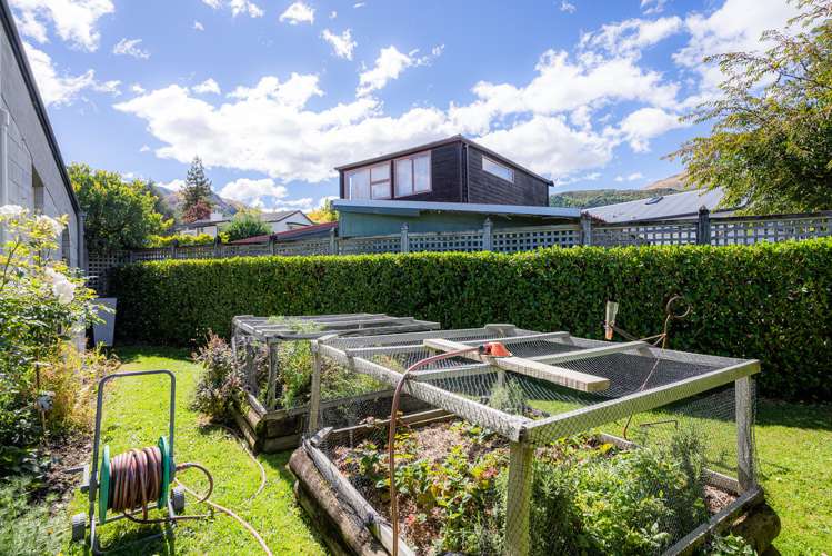 8 Premier Place Arrowtown_24