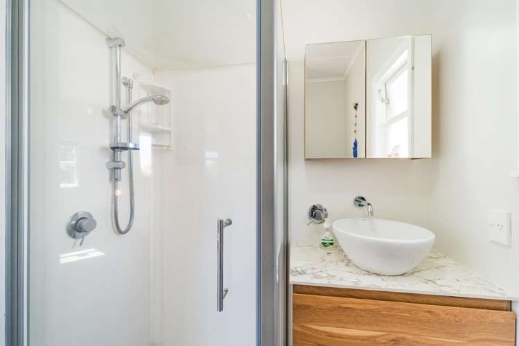 5 Karamu Avenue Takaro_12