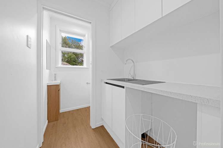 64 Hamill Road Otara_8