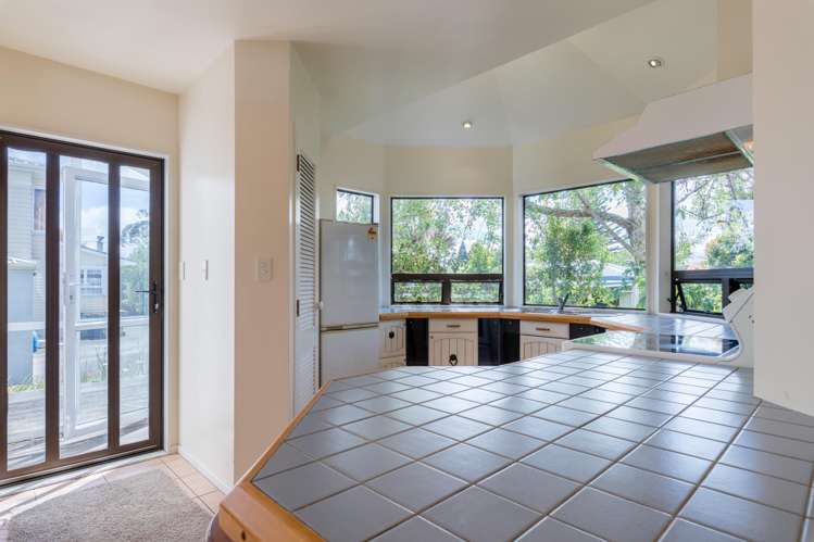 26 Yeovil Road Te Atatu Peninsula_18