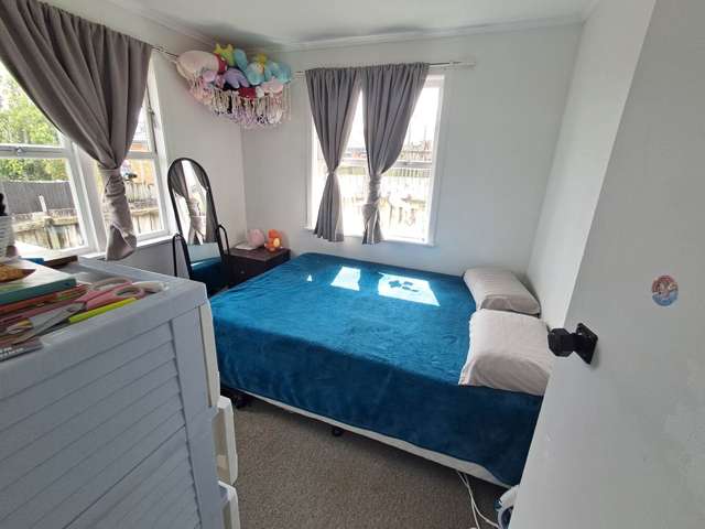 25 Sylvan Crescent Te Atatu South_4