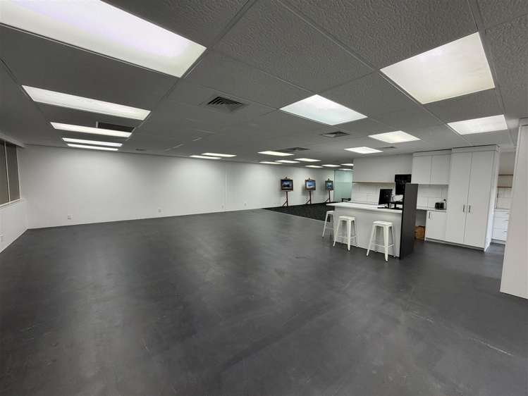 130 Broadway Newmarket_8
