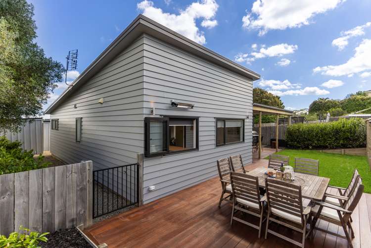 8 Karaka Road Beachlands_7