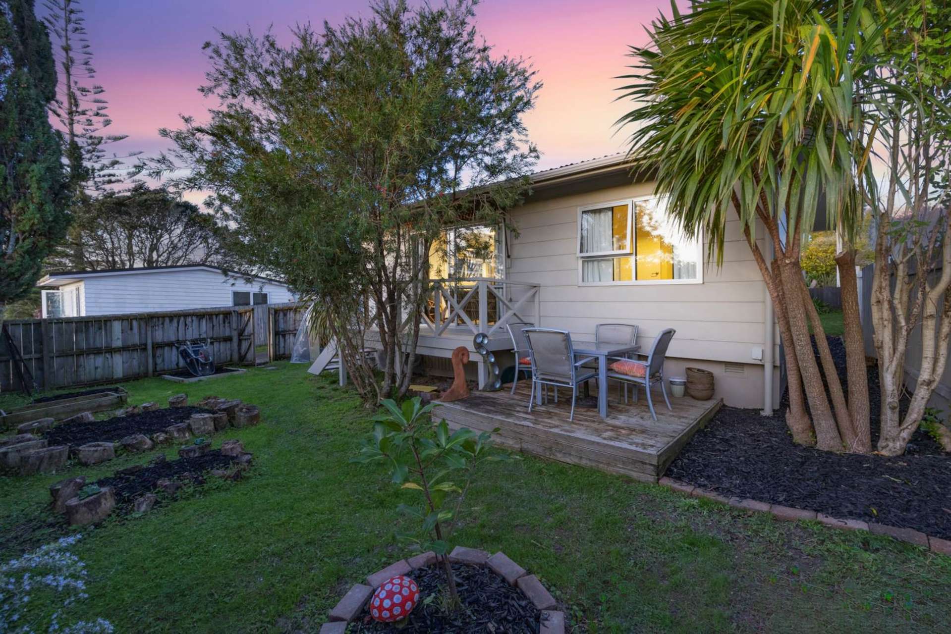 285 Glengarry Road Glen Eden_0