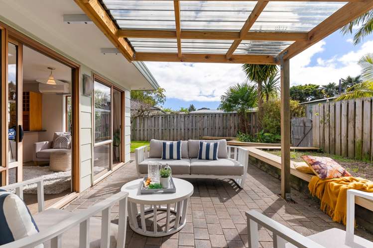 14 Sunkist Bay Road Beachlands_10