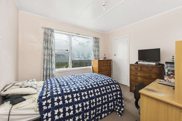 16 Richan Street Glenview_8