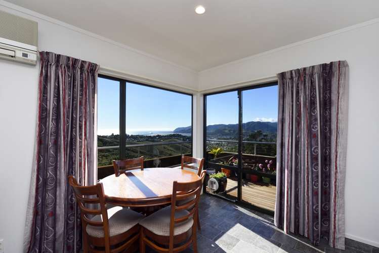 327 Princes Drive Britannia Heights_13