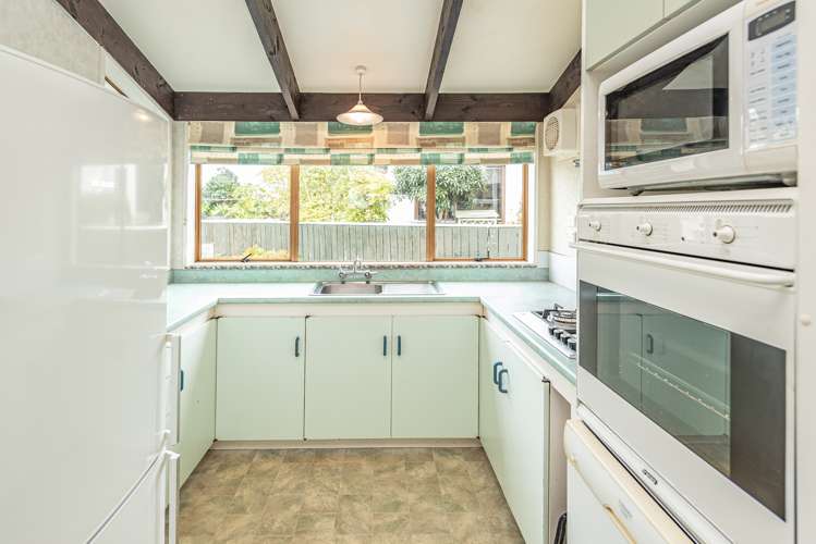 17 Akepiro Place Tawhero_9