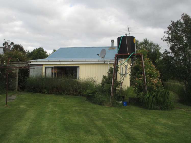 881 Tahakopa Valley Road Catlins Surrounds_10