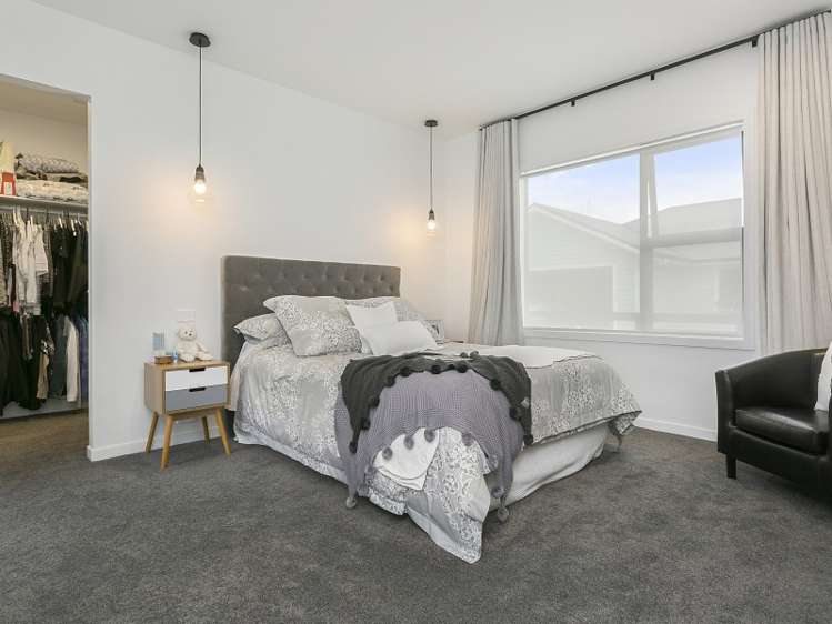 5 Alan Livingston Drive Cambridge_11