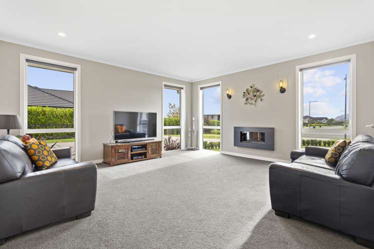 13 Alan Livingston Drive Cambridge_8