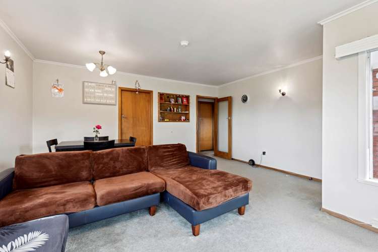 1 Marsh Avenue Forrest Hill_16