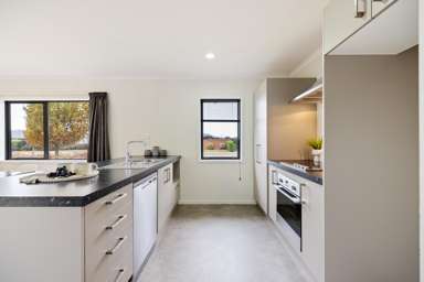 11 Nettleship Way_3