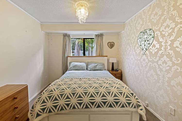 8 Thalia Place Totara Vale_7