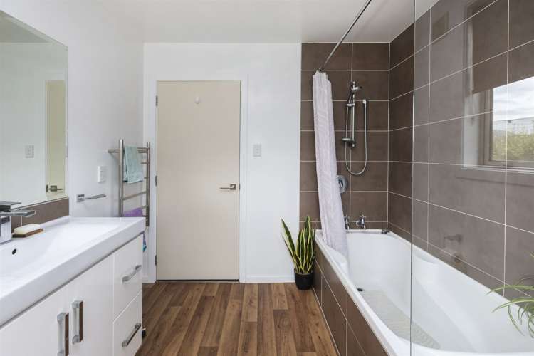 520 Bush Road Oxford_16