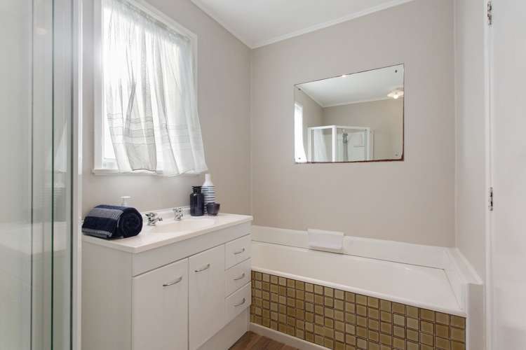 57 Beeston Crescent Manurewa_13