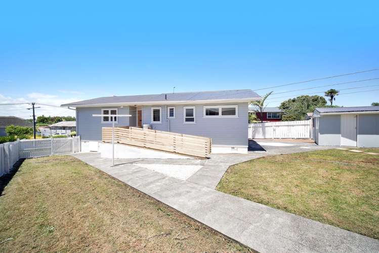 24 Halswell Street Mangere East_21