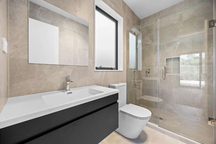 22 Furlough Road Opaheke_11