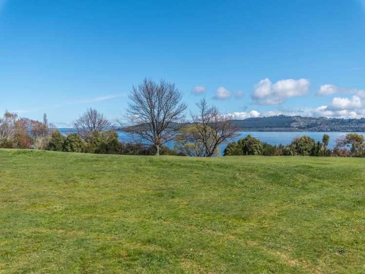 14 Kuiwai Drive Taupo_0