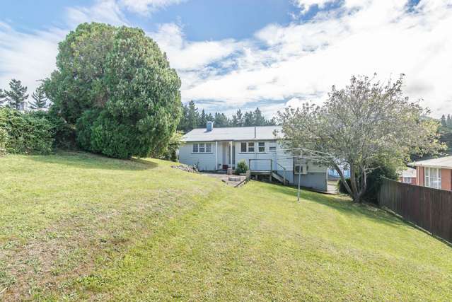 10a York Place Cannons Creek_2