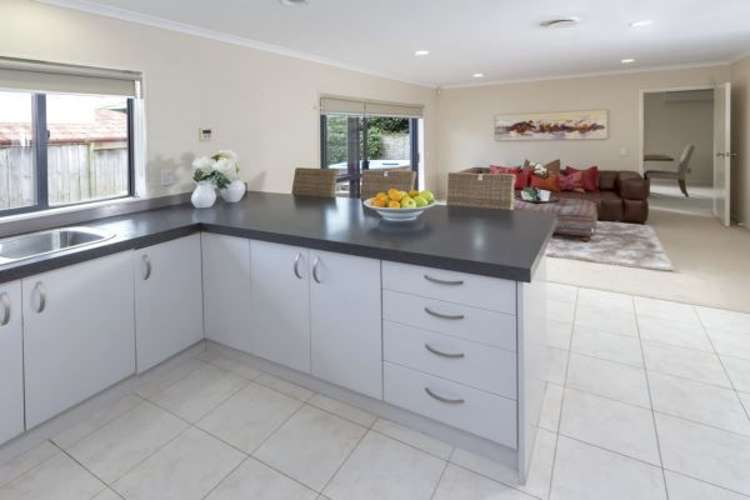 127 Middlefield Drive Flat Bush_6