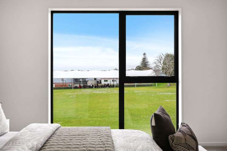 12B Butley Drive Farm Cove_22