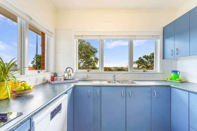 1/96a Victoria Road Devonport_9