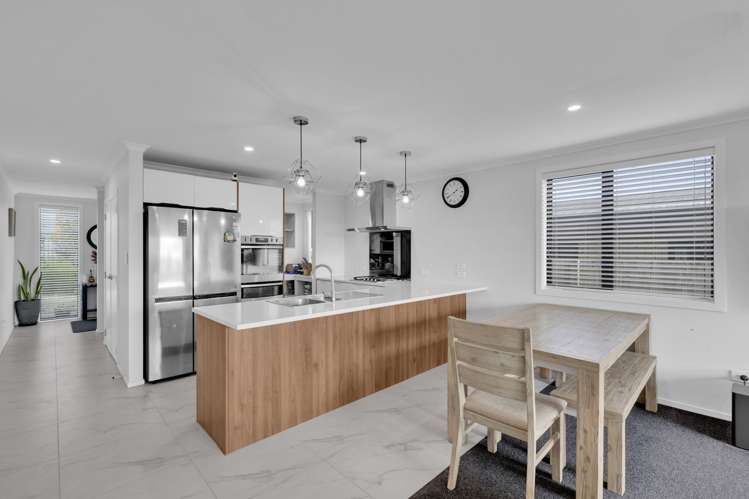 20 Te Tiireke Drive Glenview_5