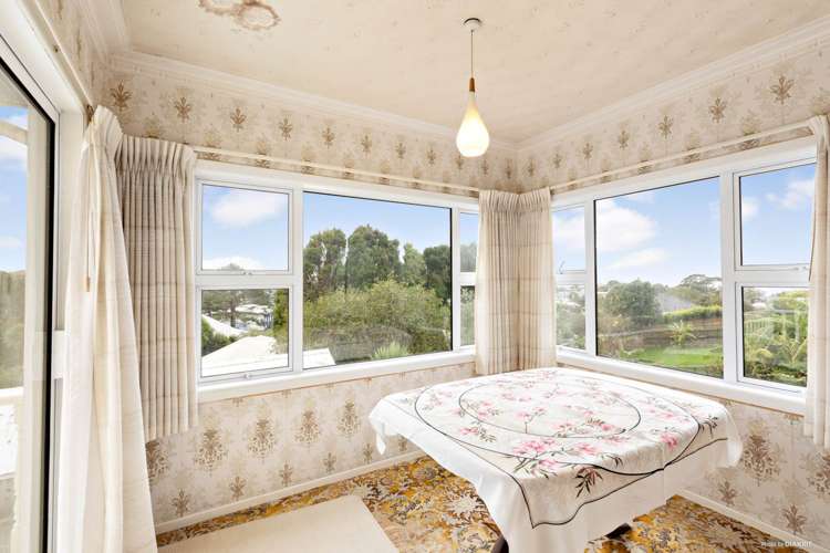 31 Sunrise Avenue Murrays Bay_13