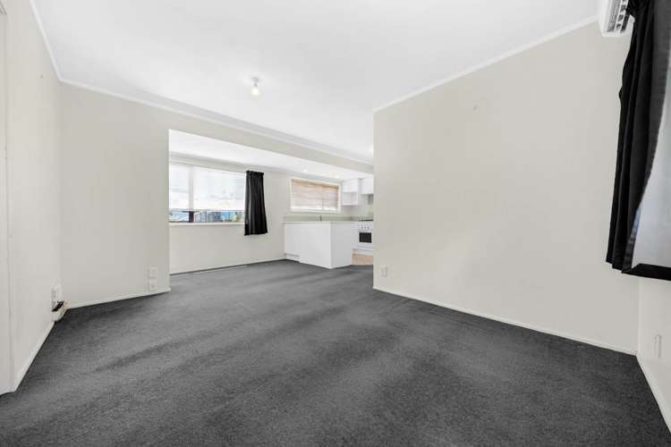 9 & 9A Sherie Place Howick_16