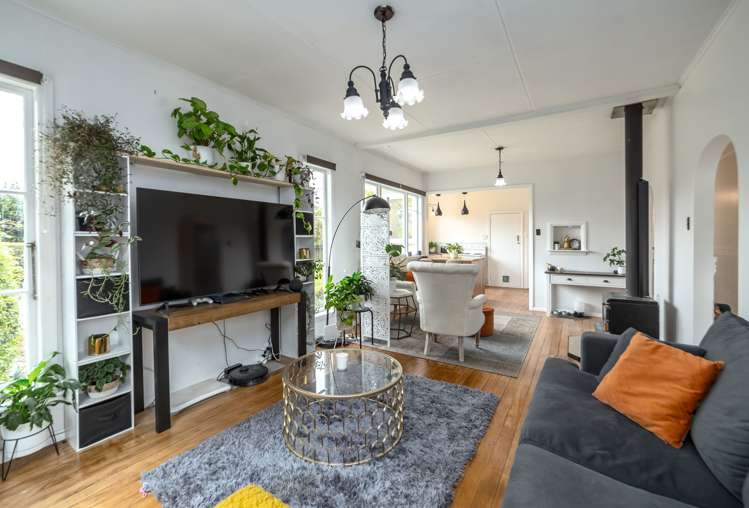 422 High Street South Carterton_3