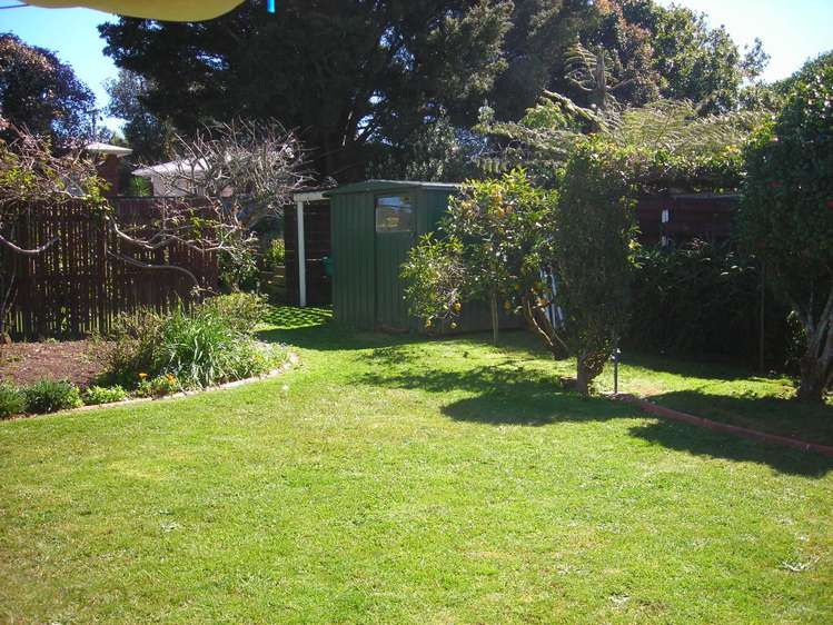 27 Karaka Street New Lynn_8