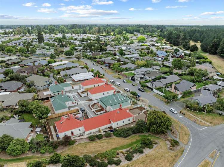 9A Waitikiri Drive Parklands_18