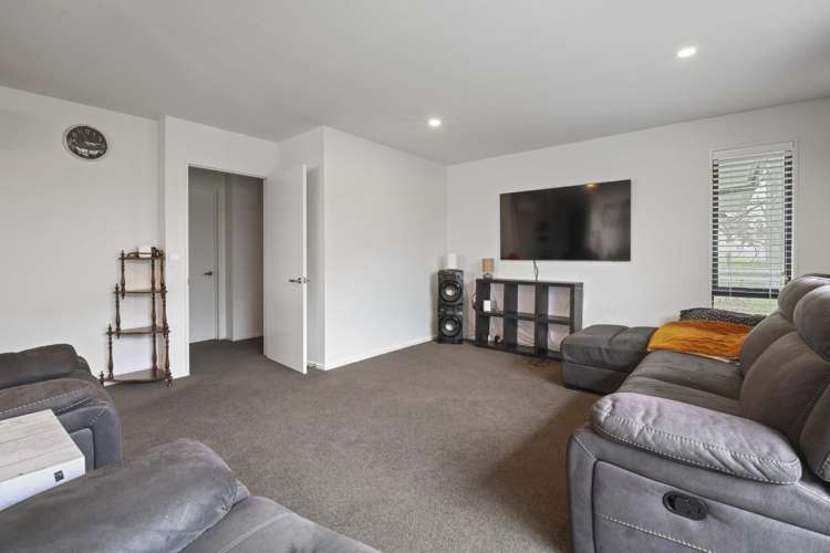 25 Crossley Avenue Woodend_7