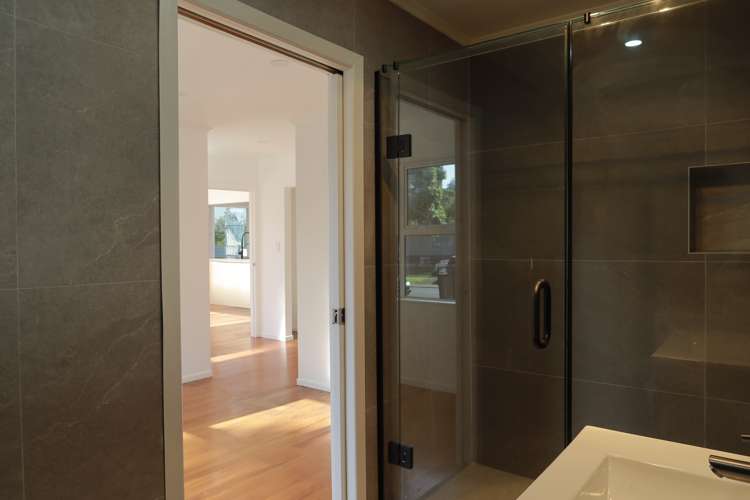 22 Howard Hunter Avenue St Johns_13