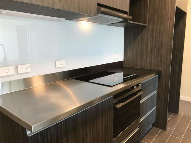 1302/111 Molesworth Street 1357_3