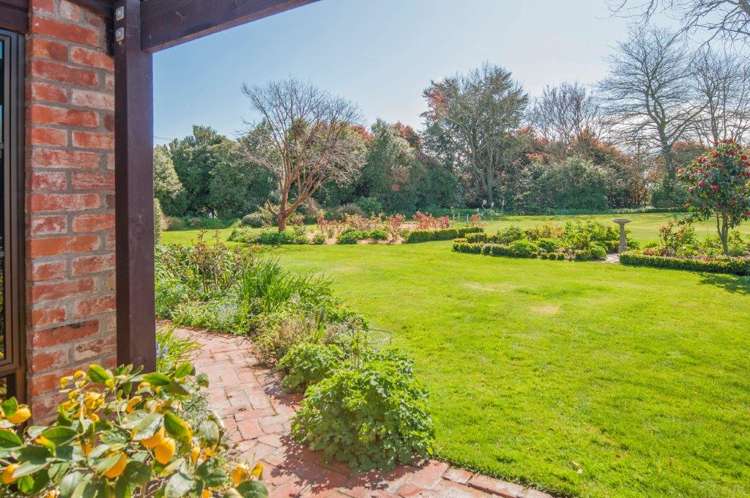 3 High Street Southbridge_15