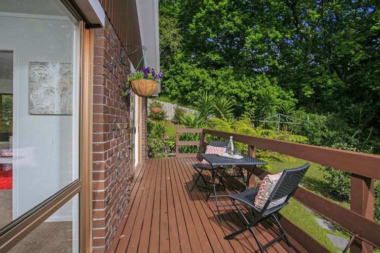 2/11 Mahuta Grove Northcote_12