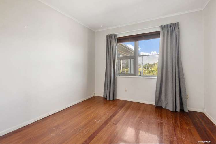 1 & 2 /42 Church Crescent Panmure_10