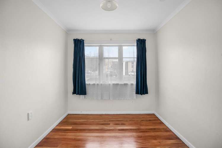 9 Fitzherbert Road Wainuiomata_16