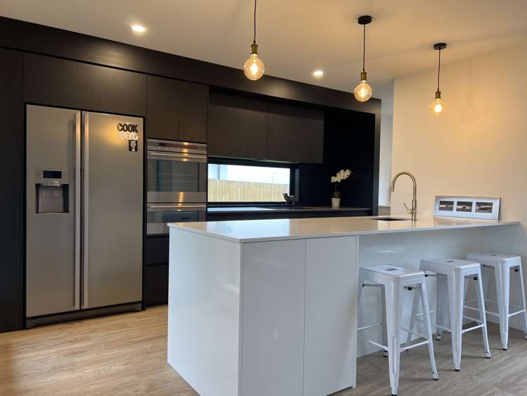 4 Loch Green, Lake Hood Ashburton_1