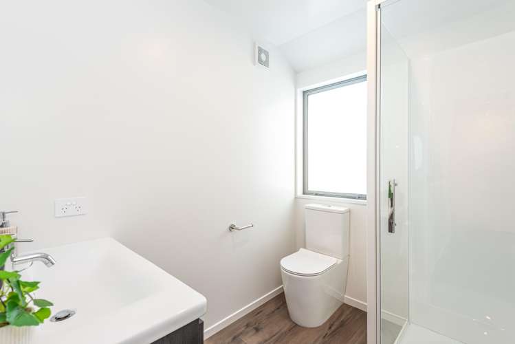 5/6 Strauss Place Somerfield_16