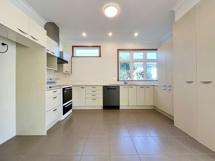 11 Te Mome Road Alicetown_2