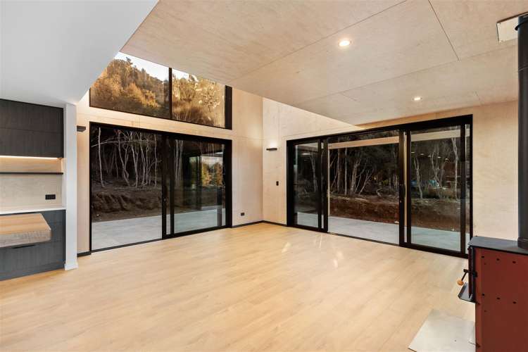 10 Goldie Lane Albert Town_7