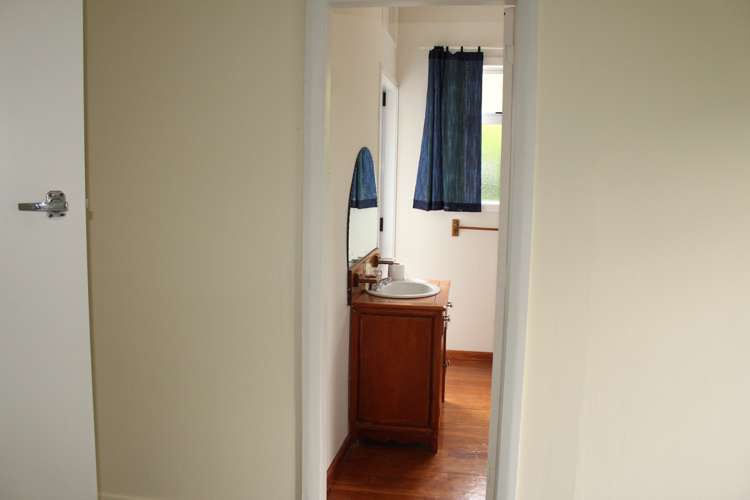 8 Banks Street Waihi_12